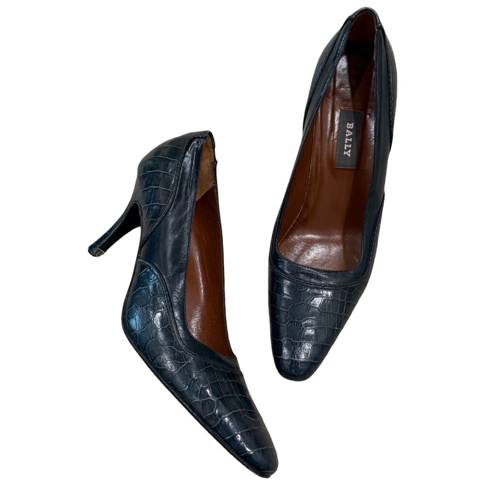 Vintage Bally Countessa Crocodile Embossed Heels